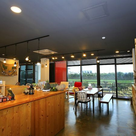 Dongdong Guesthouse Jeju Exterior foto