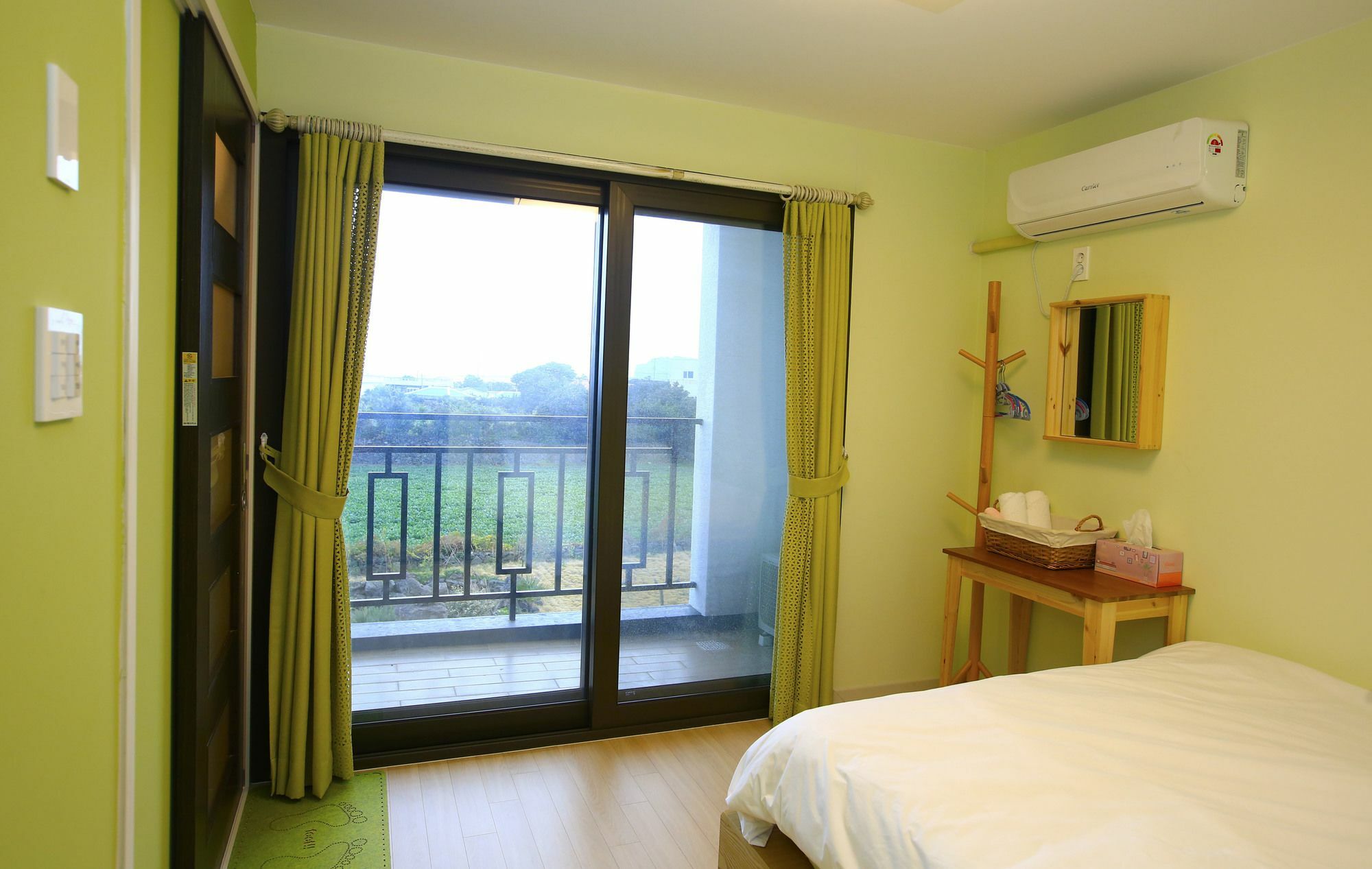 Dongdong Guesthouse Jeju Exterior foto